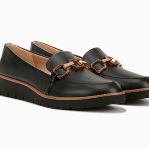 LIFE STRIDE LOAFERS